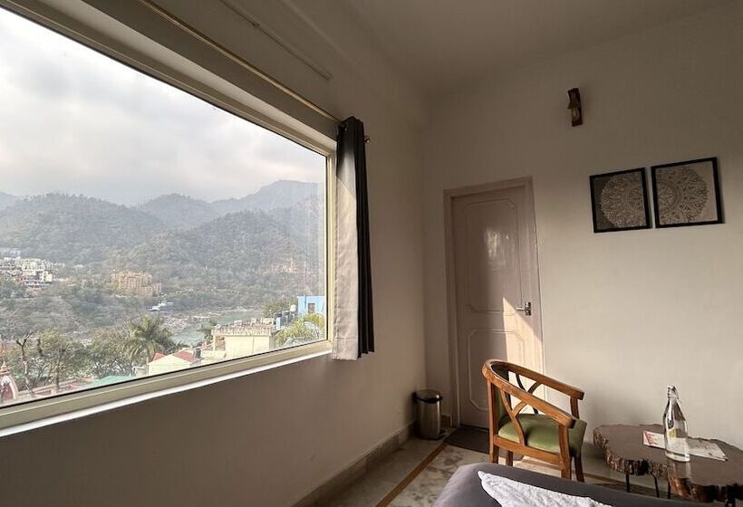 デラックスルーム, Bunk Stay Rishikesh   Hostel