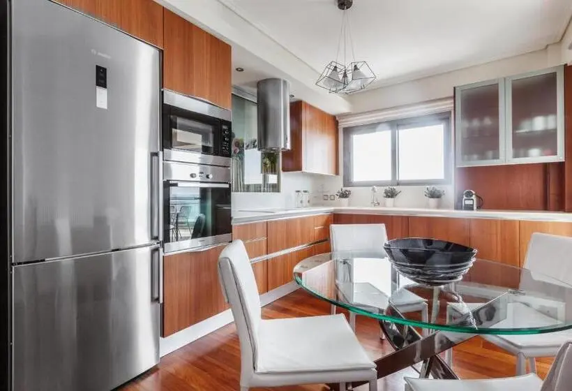 سوییت اجرایی, Dn Sea Apartments