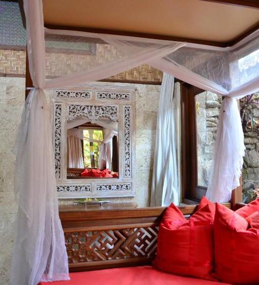 Háromágyas Standard Szoba, Guci Guesthouses