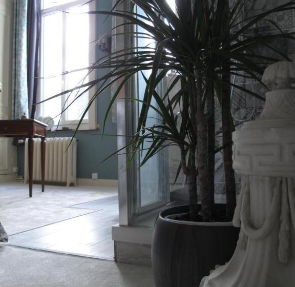 Номер Стандарт, La Bourgogne En Ville