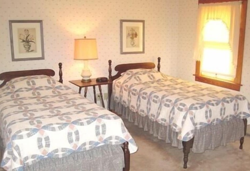 غرفة قياسية, The Wayside Inn