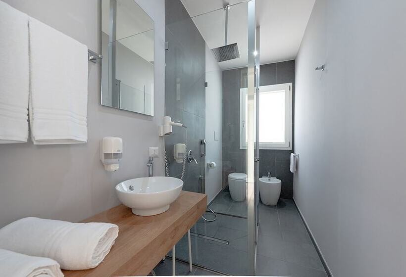 اتاق سوپریور, Le Grancìe