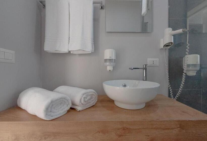 اتاق استاندارد, Le Grancìe