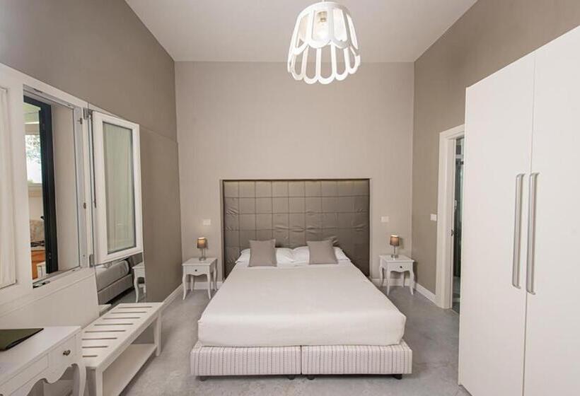 اتاق خانوادگی, Le Grancìe