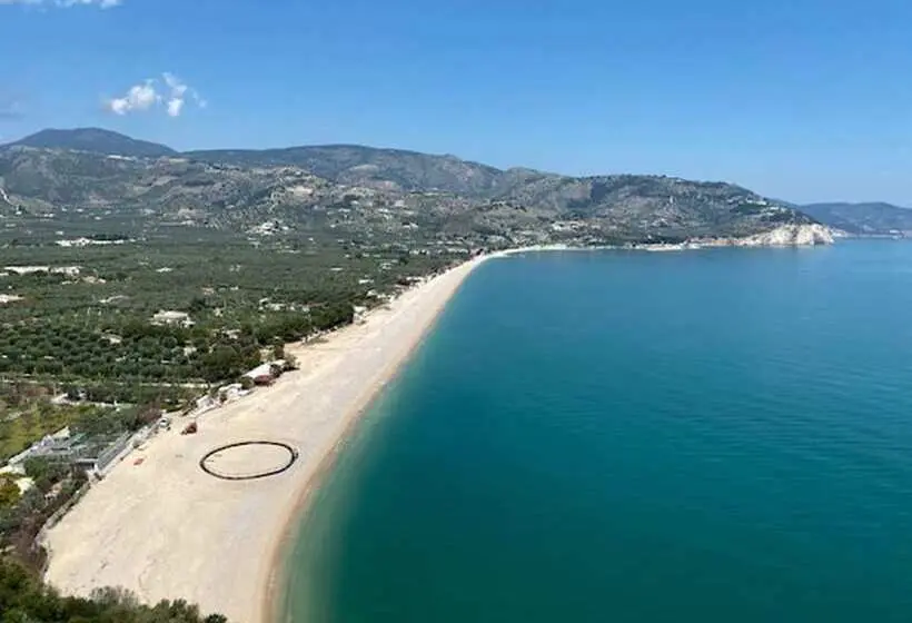 اتاق لوکس با بالکن و چشم‌انداز دریا, Casa Manfredi   Manfredi Homes&villas