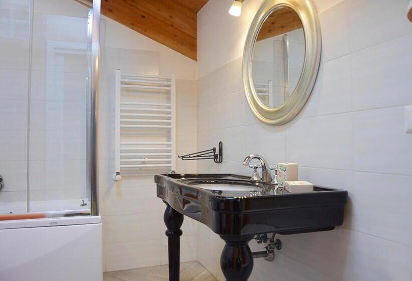 سوییت سوپریور با چشم‌انداز دریا, Casa Alcalà Deluxe