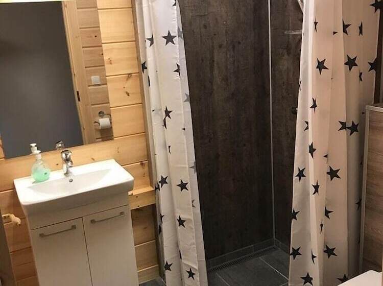 اتاق خانوادگی, Gladheimar Guest House