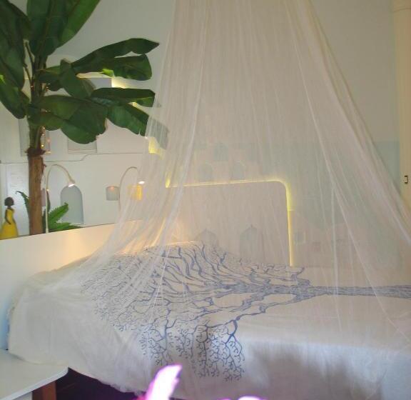 سوییت خانوادگی, L'isola Di Gaia