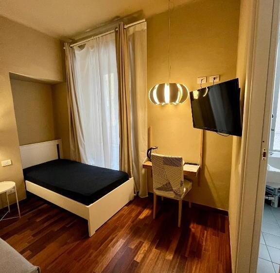 غرفة كومفورت ثلاثية, Mama