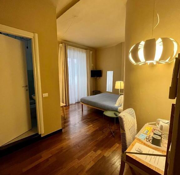 غرفة ديلوكس, Mama