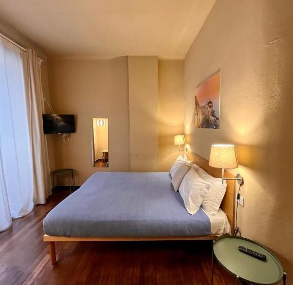 غرفة ديلوكس, Mama