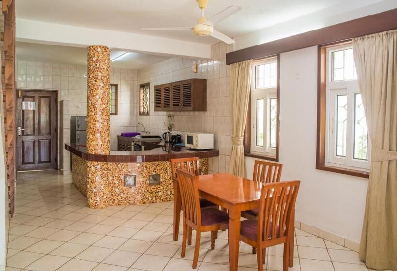 آپارتمان لوکس 2 خوابه, Nyali Beach Holiday Resort