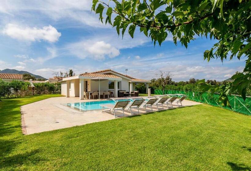 빌라 1 베드룸 - 수영장, Ville D'ogliastra