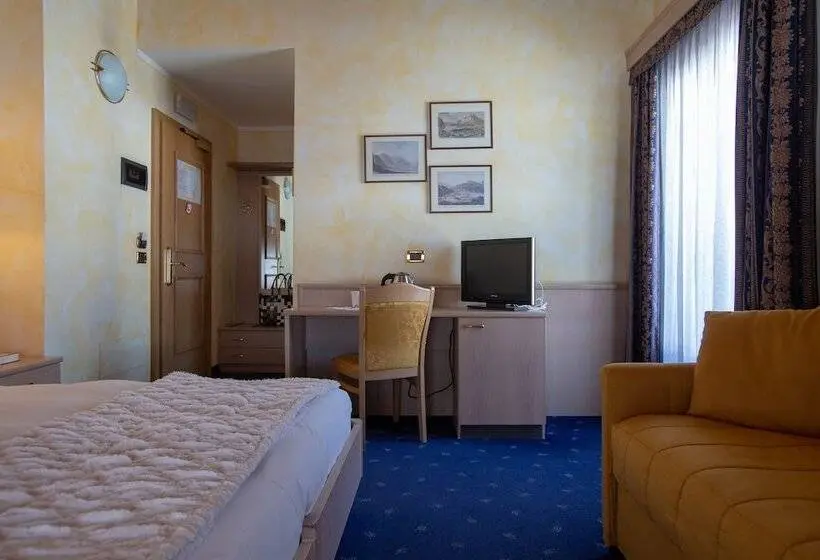Comfort Kolmen Hengen Huone, Mont Chalet Nevada Hotel & Spa