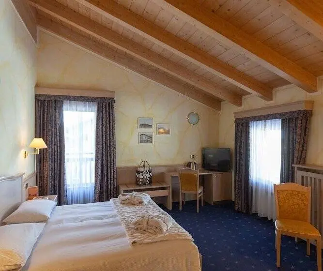 Comfort Kolmen Hengen Huone, Mont Chalet Nevada Hotel & Spa
