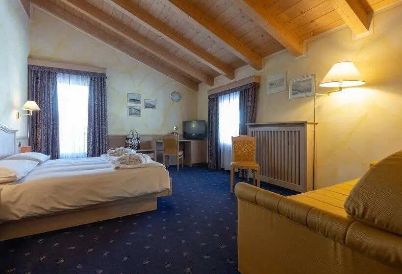 Comfort Kolmen Hengen Huone, Mont Chalet Nevada Hotel & Spa