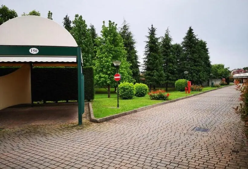اتاق استاندارد, Motel Luna
