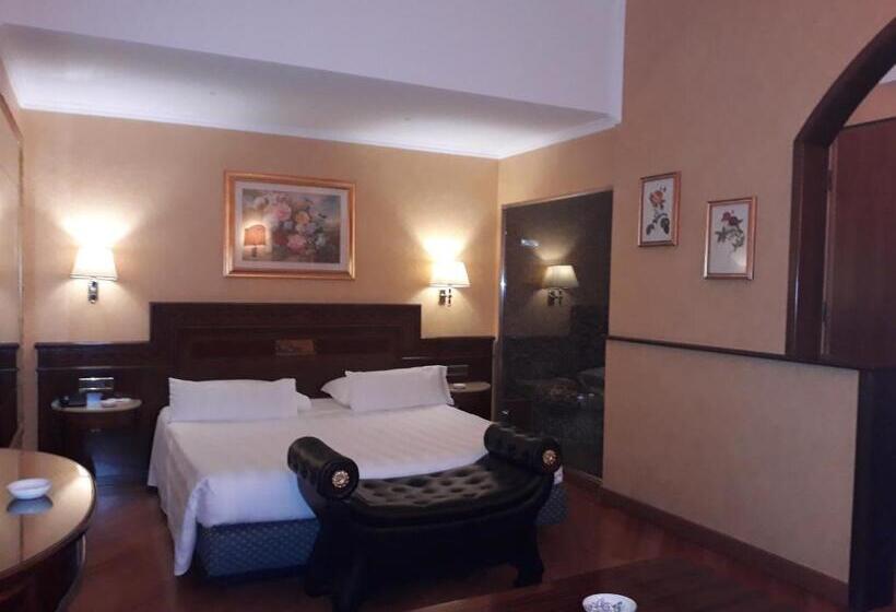 Люкс с гидромассажем, Motel Luna