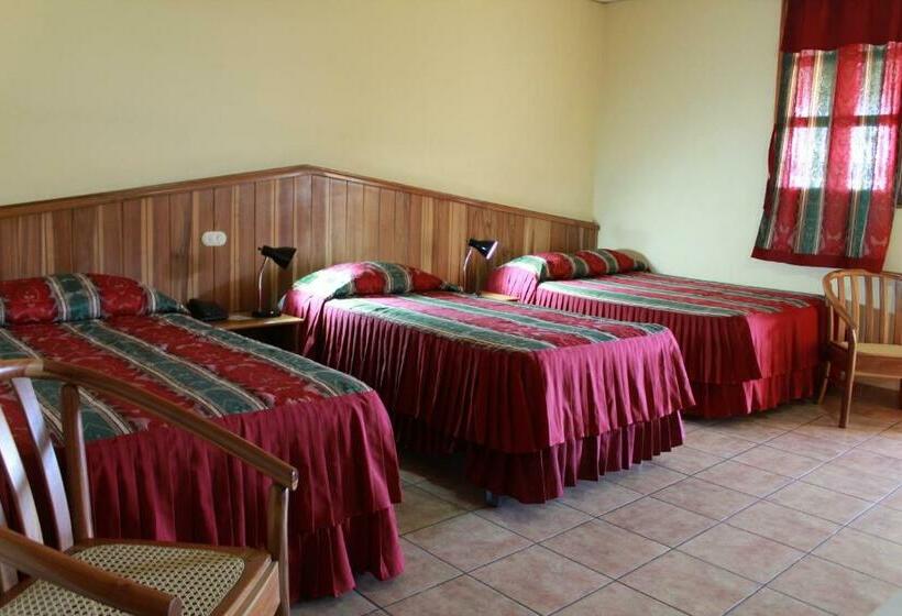 패밀리 룸, Austria