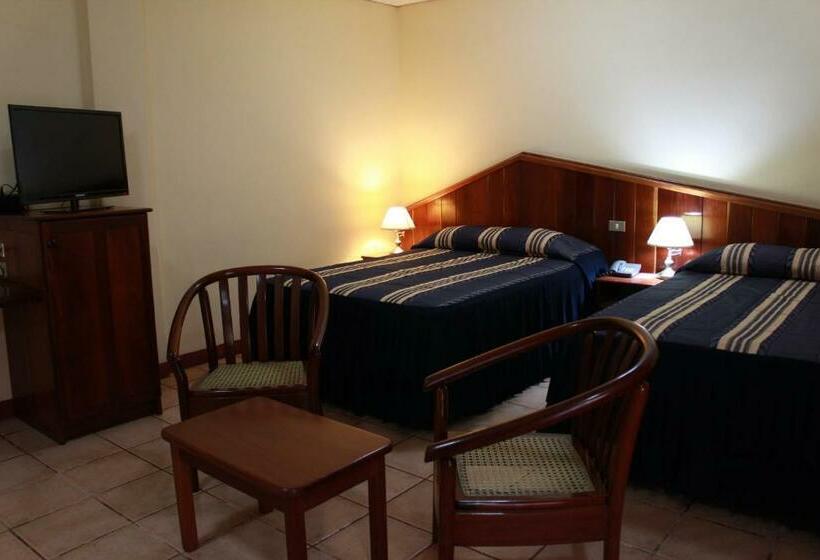 수피리어 룸, Austria