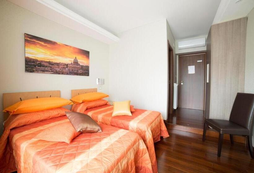 חדר סטנדרט, Di Fronte Alla Cupola