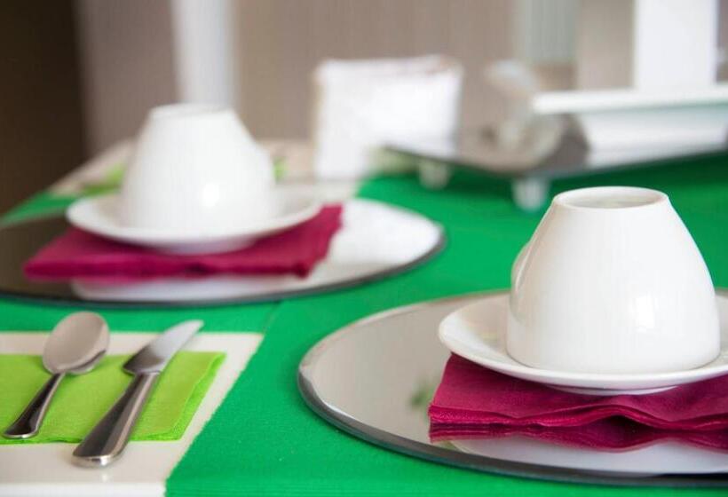 חדר סטנדרט יחיד עם מרפסת, Di Fronte Alla Cupola