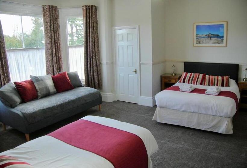 패밀리 룸, Fairlawns Guest House