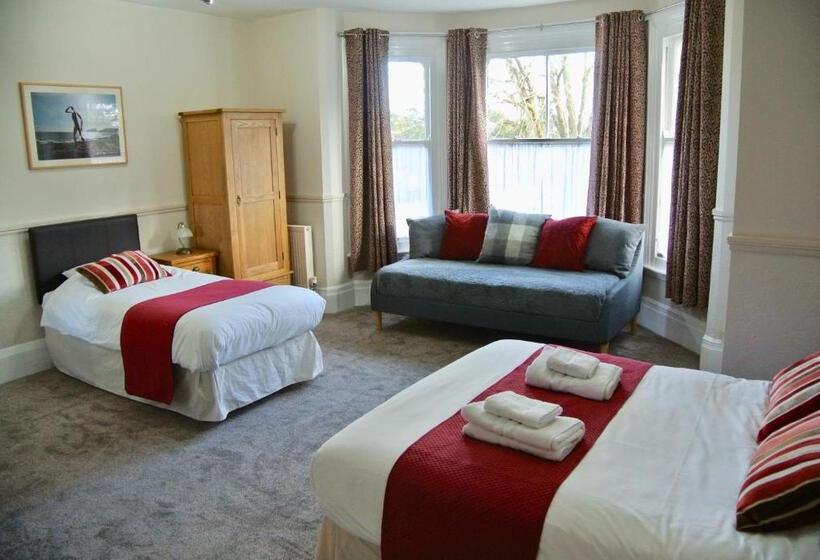 패밀리 룸, Fairlawns Guest House