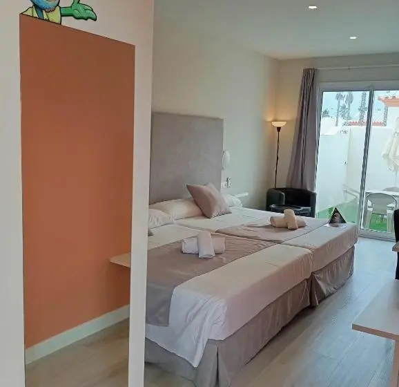 スーペリアトリプルルーム, On City Resort All Inclusive Prime