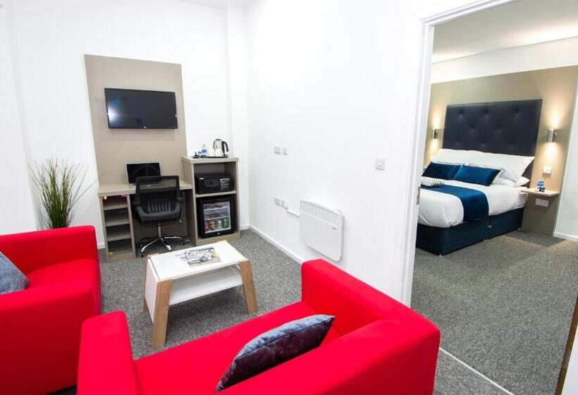 חדר אקזקיוטיב, Abbey