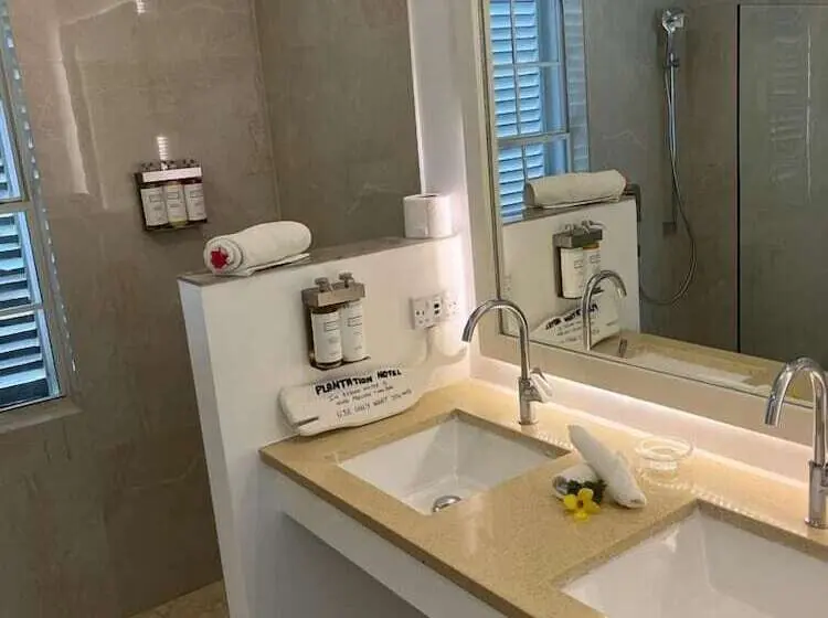 سوئیت با تخت بزرگ, Bequia Plantation