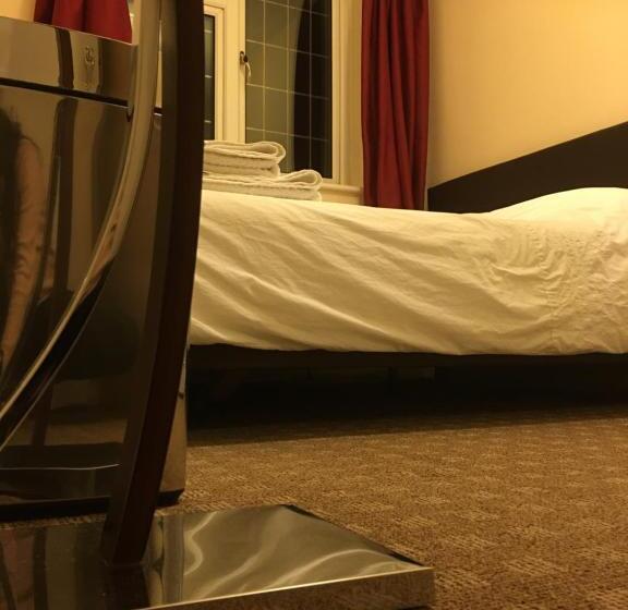 Номер Стандарт, Bianca S House Hotel Heathrow Airport