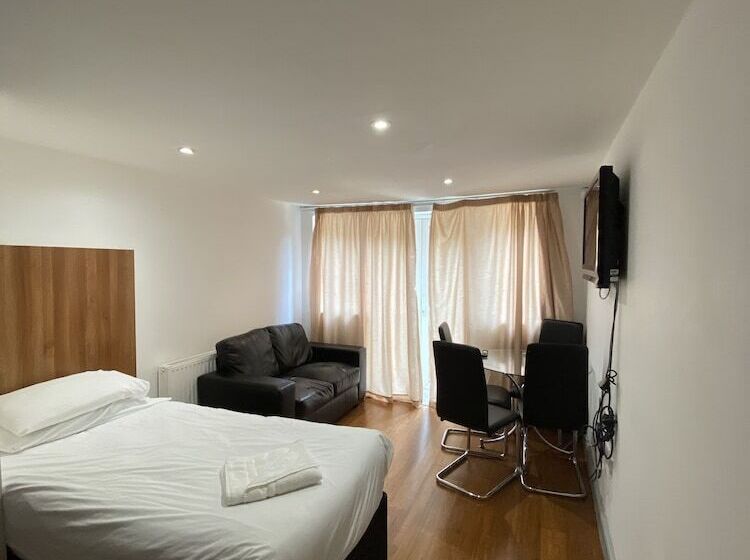 Апартаменты 2 Спальни, Buckingham Guest House For Contractors