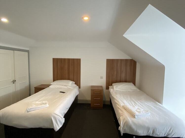 Апартаменты 2 Спальни, Buckingham Guest House For Contractors