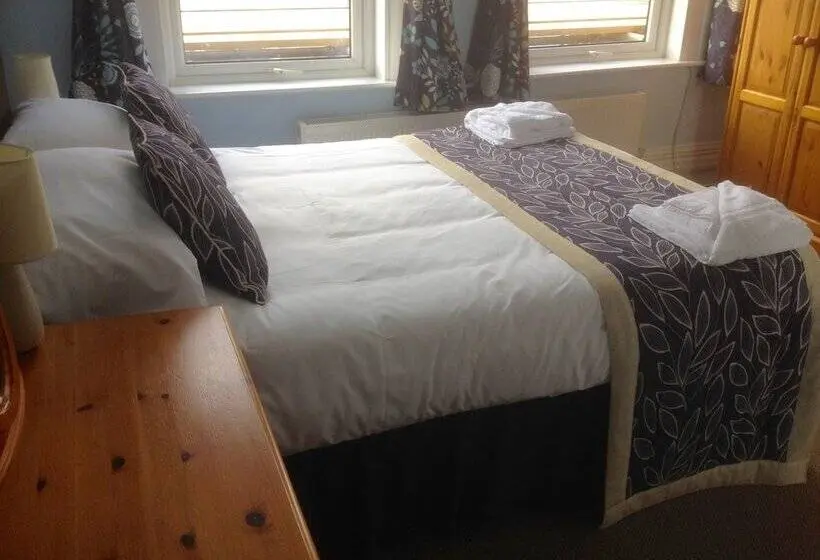 Standard-huone Parivuode, By The Sea Bed And Breakfast