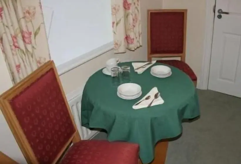 スーペリアールーム, Charles House   Windsor Castle
