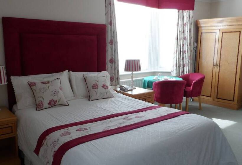 스탠다드 룸, Charles House Windsor Castle