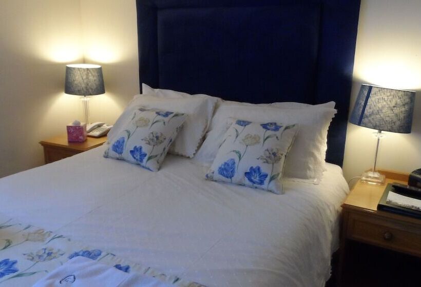 스탠다드 룸, Charles House Windsor Castle