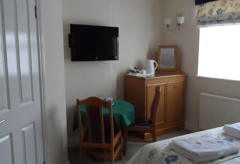 스탠다드 룸, Charles House Windsor Castle