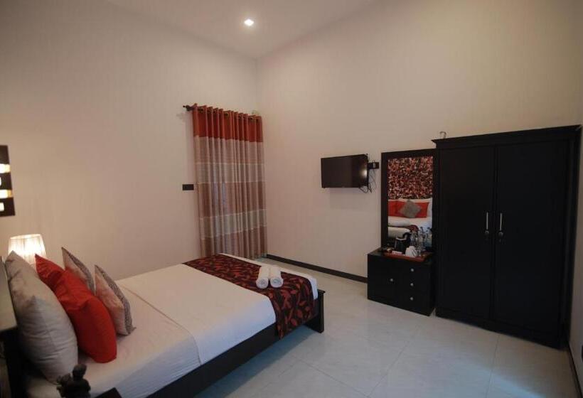 חדר דלוקס לשלושה, D Plus B&b Negombo