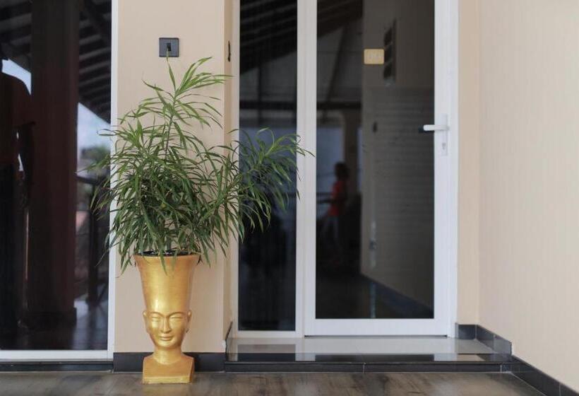 חדר דלוקס לשלושה, D Plus B&b Negombo