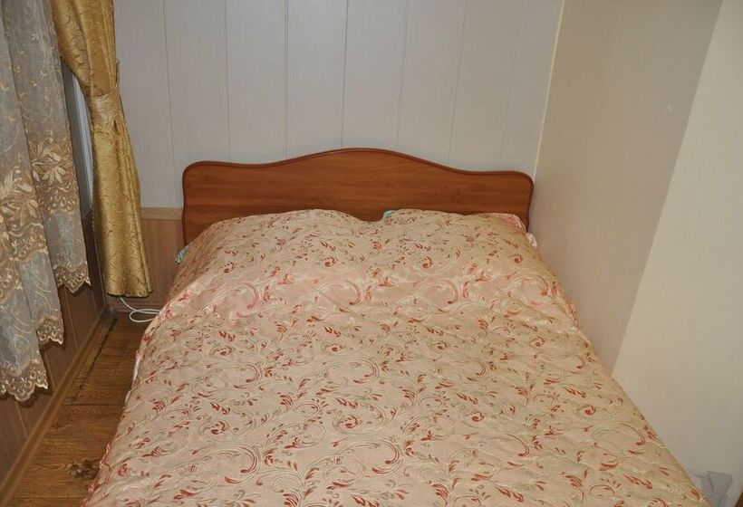 带共用浴室的标准房间, Inn Mega