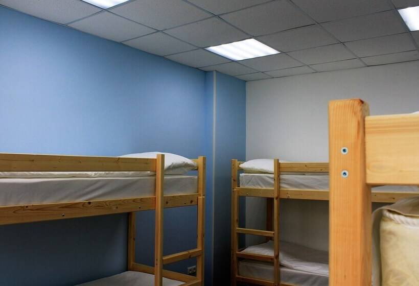 מיטה בחדר משותף, Karlov Most Hostel