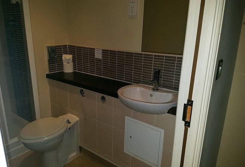 חדר סופריור, The Queensberry