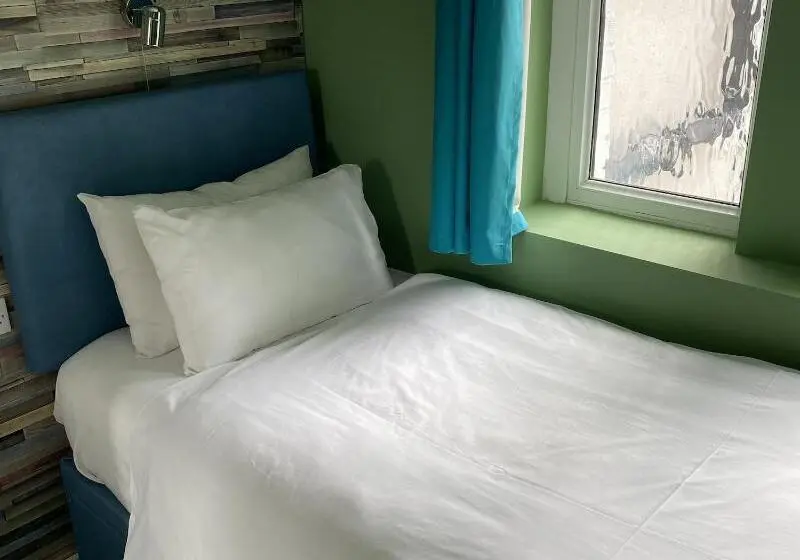اتاق استاندارد یک نفره, Wisestay