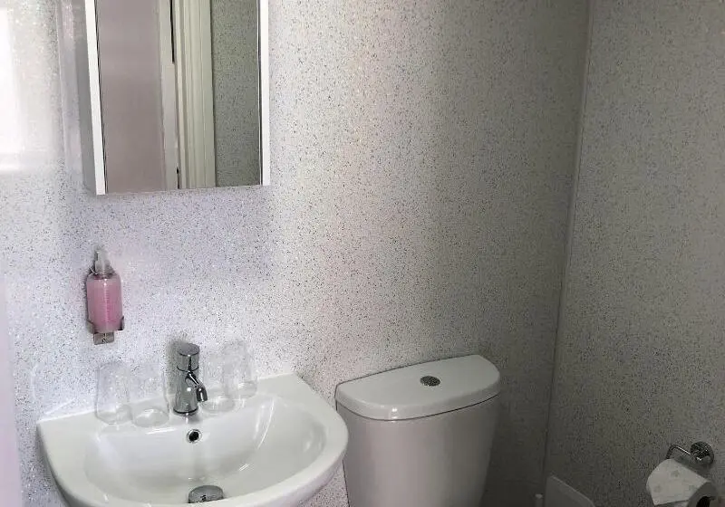 اتاق استاندارد یک نفره, Wisestay