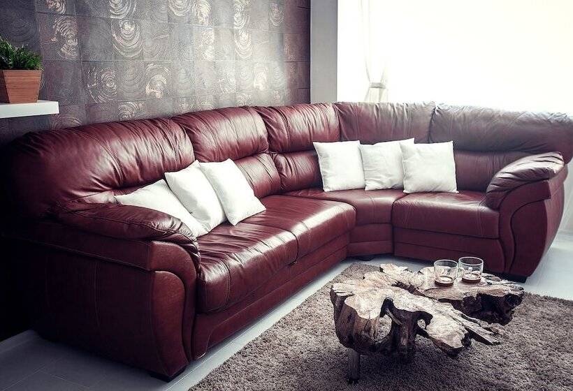 سوییت لوکس, Park Hotel Shishka