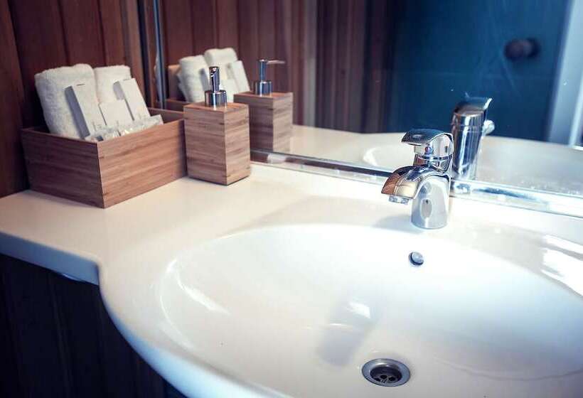 سوییت, Park Hotel Shishka