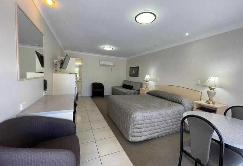 חדר סטנדרט יחיד מיטת קווין, Crows Nest Motel