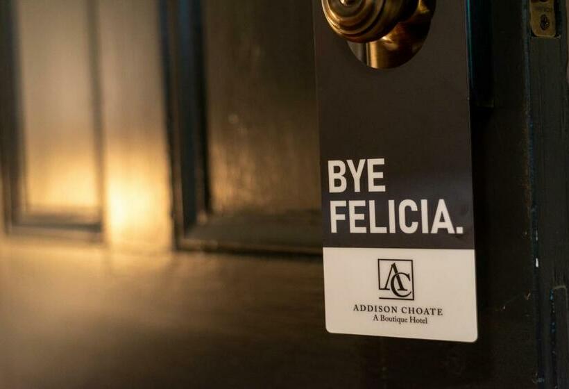 غرفة ديلوكس, Addison Choate